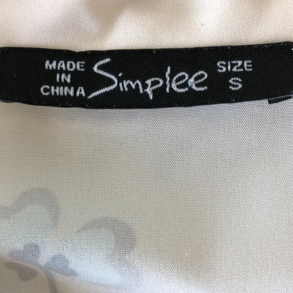 Floral Big Collar Button Up Blouse - Picture 7 of 8